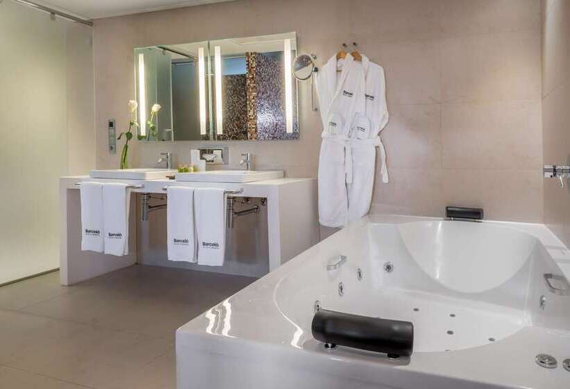 ホテル Barcelo Malaga