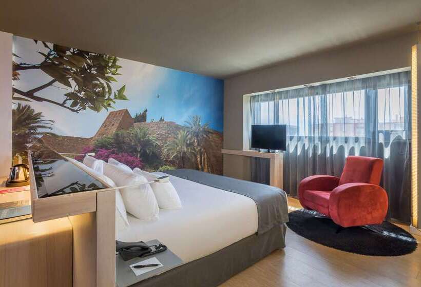ホテル Barcelo Malaga