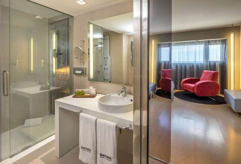 ホテル Barcelo Malaga