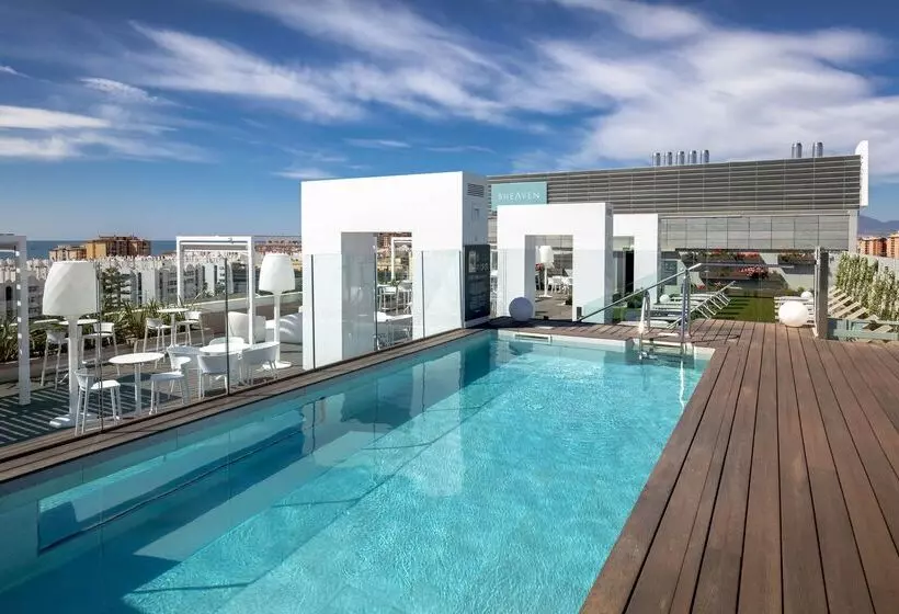 ホテル Barcelo Malaga