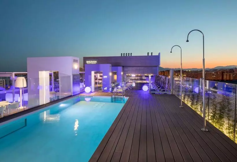 ホテル Barcelo Malaga