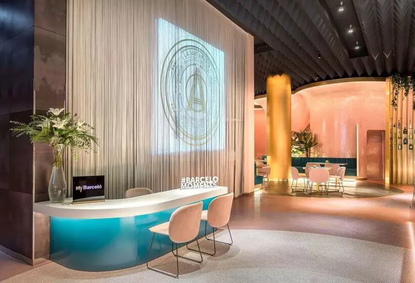 ホテル Barcelo Malaga