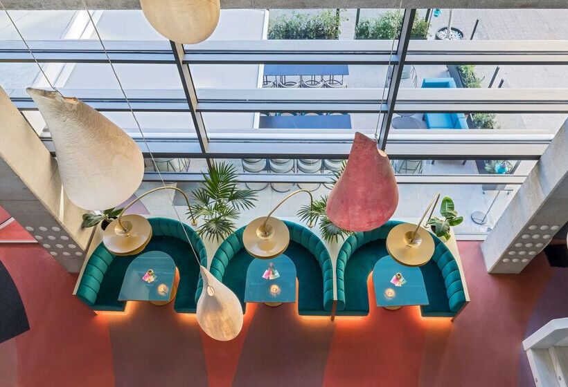 ホテル Barcelo Malaga