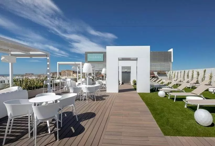 ホテル Barcelo Malaga