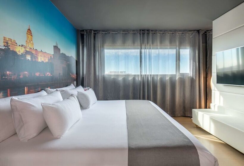 ホテル Barcelo Malaga