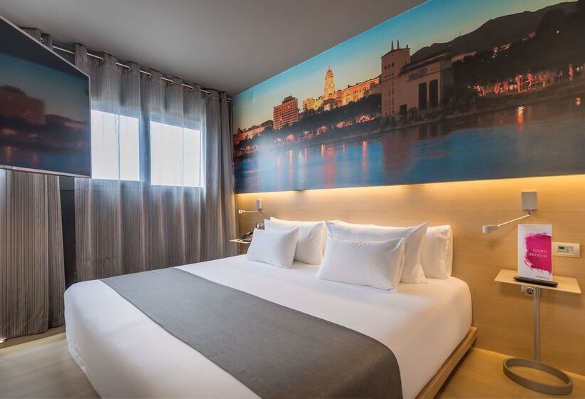 ホテル Barcelo Malaga