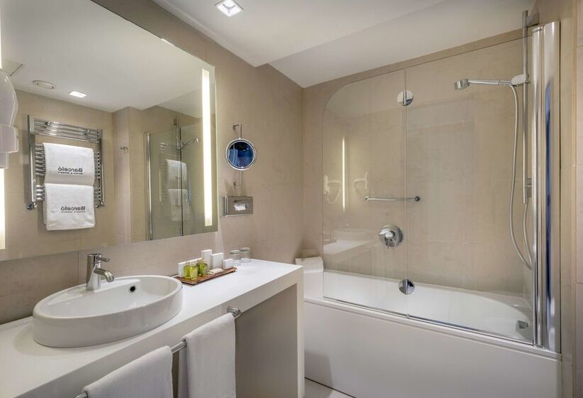 ホテル Barcelo Malaga