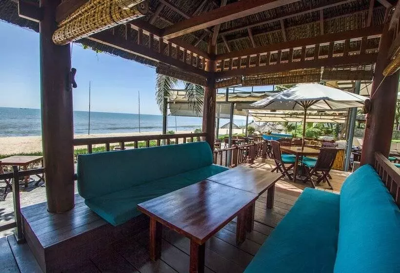 هتل Blue Ocean Resort