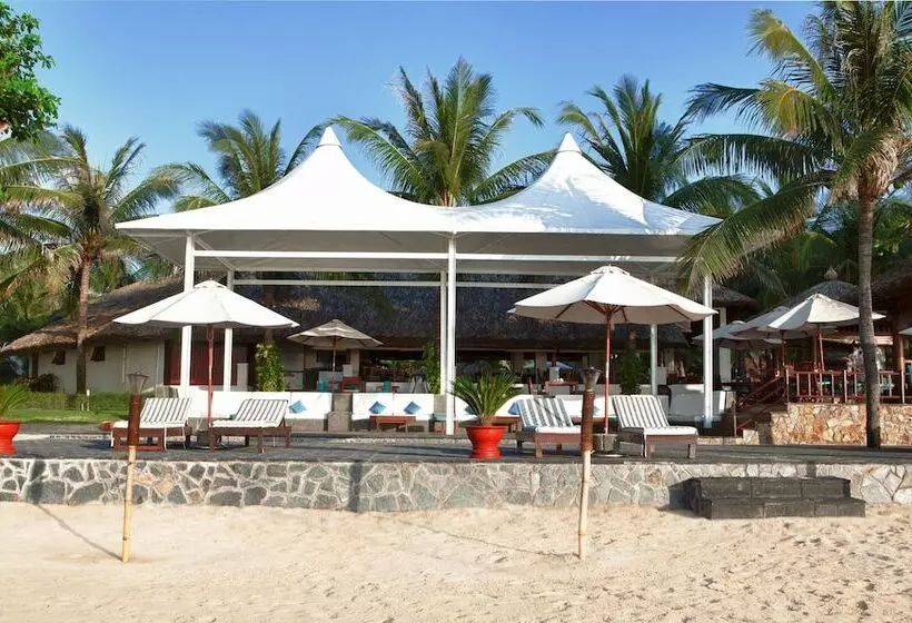 هتل Blue Ocean Resort