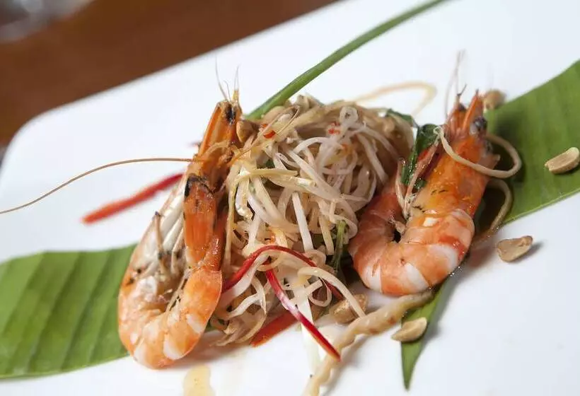 هتل Blue Ocean Resort