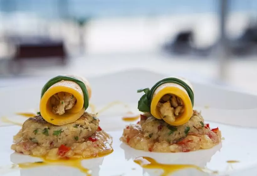 هتل Blue Ocean Resort