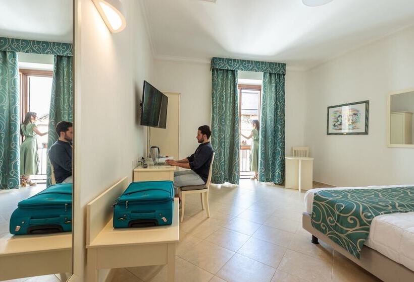 בית מלון כפרי Centrale Spa & Relax