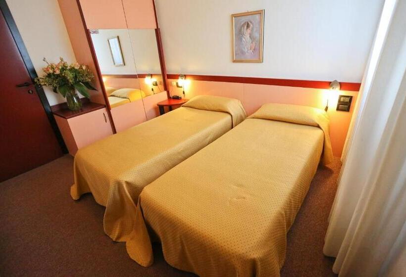 בית מלון כפרי Due Ragni