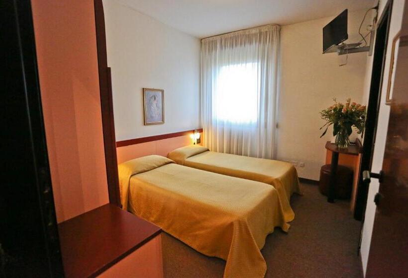 בית מלון כפרי Due Ragni