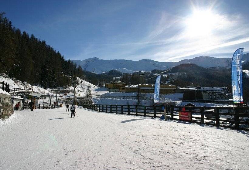 酒店 Express Aosta East