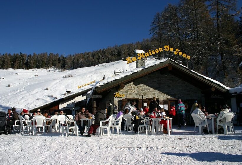 酒店 Express Aosta East