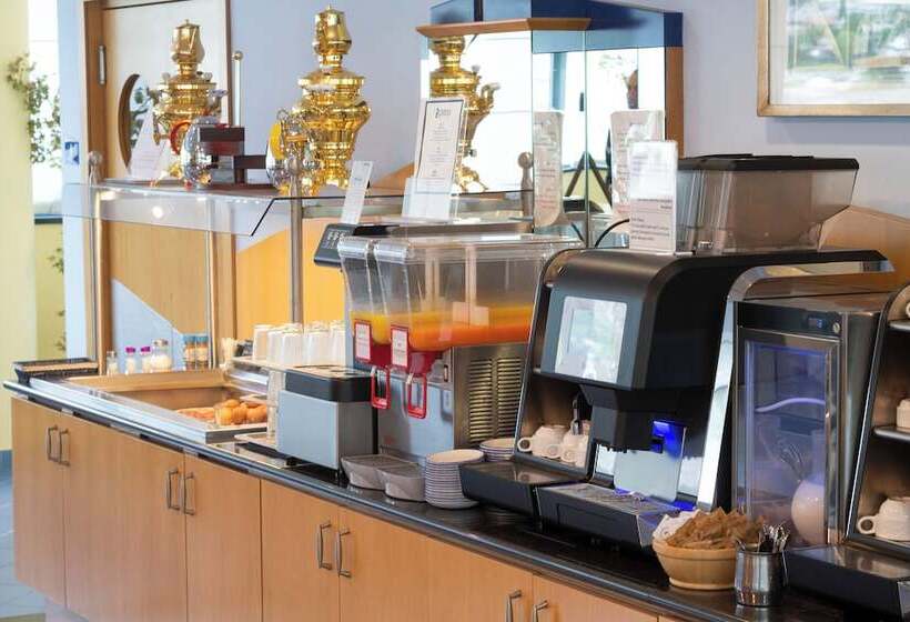 酒店 Express Aosta East