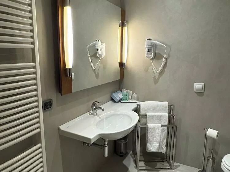 First Hotel Malpensa