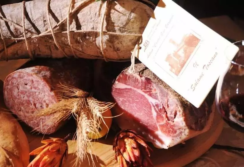 فندق Il Castelluccio Country Resort Restaurant & Spa