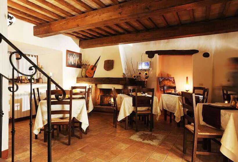 ホテル Il Castelluccio Country Resort Restaurant & Spa