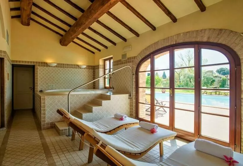 호텔 Monsignor Della Casa Country Resort & Spa