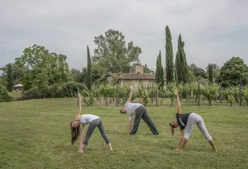 호텔 Monsignor Della Casa Country Resort & Spa