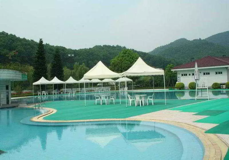 Hotelli Oriental Resort