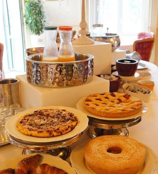 Отель Relais Villa Oteri