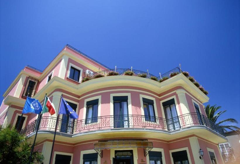 Отель Relais Villa Oteri