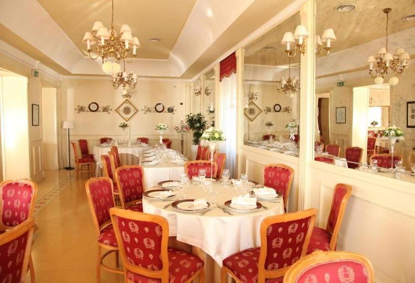 Отель Relais Villa Oteri