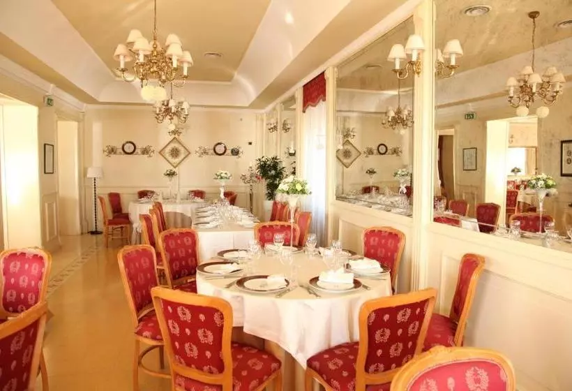 בית מלון כפרי Relais Villa Oteri