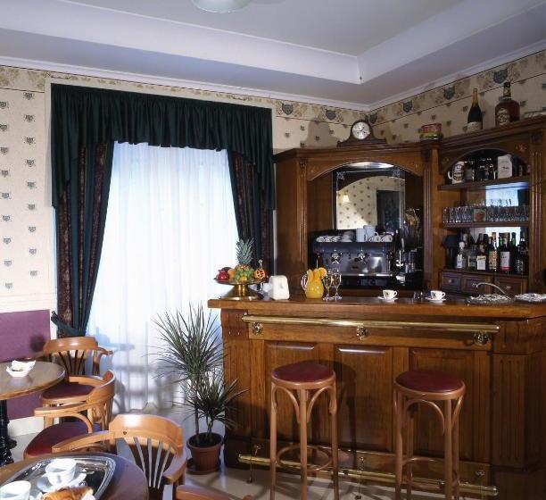 Отель Relais Villa Oteri