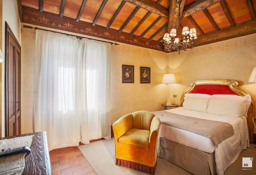 فندق ريفى Relais Todini