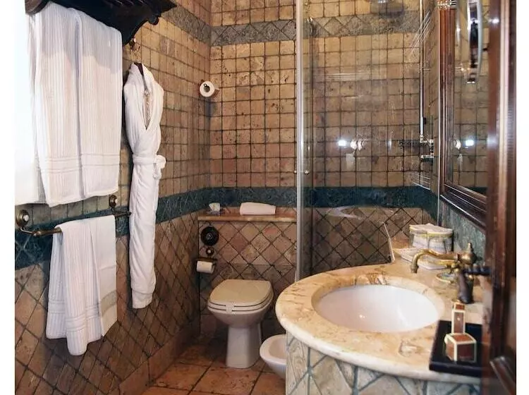 교외 호텔 Relais Todini