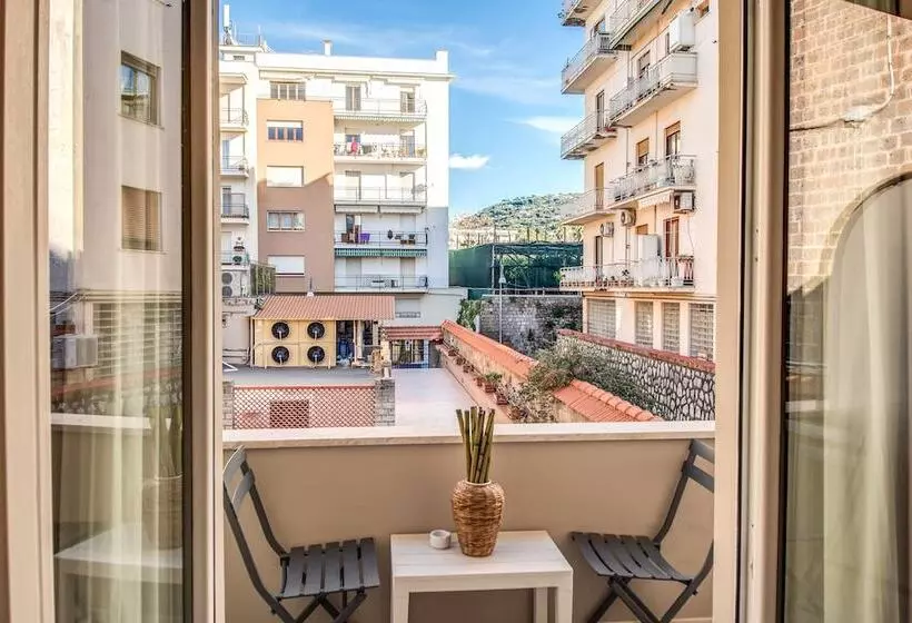 Hotel Sorrento City