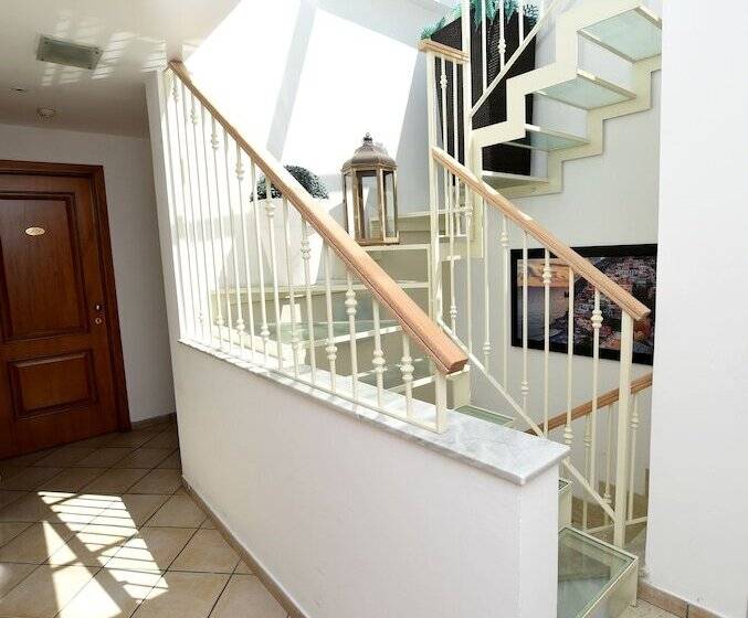 ホテル Sorrento City