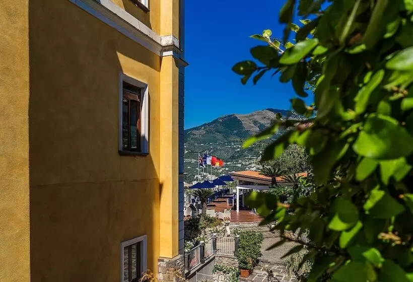 فندق Torre Barbara