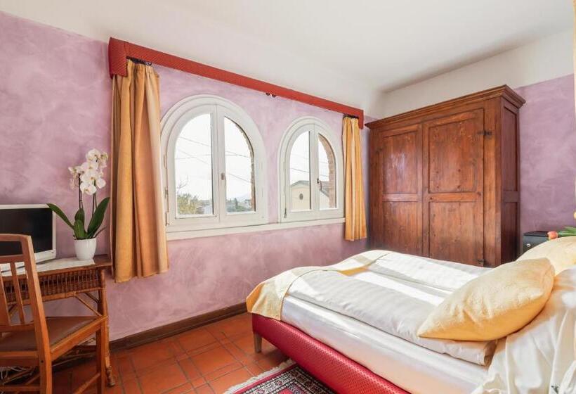 בית מלון כפרי Villa Pambuffetti