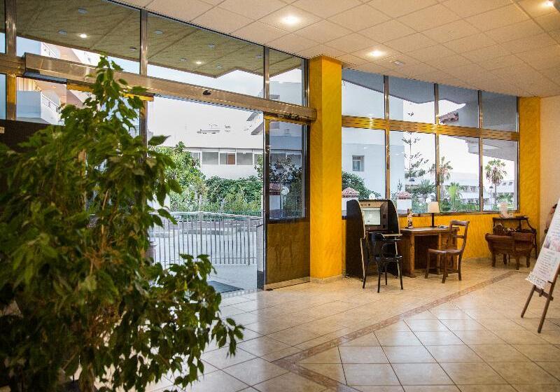 Apartamentos Oro Blanco