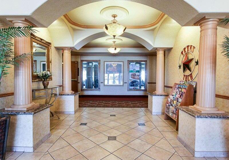 酒店 Comfort Inn & Suites