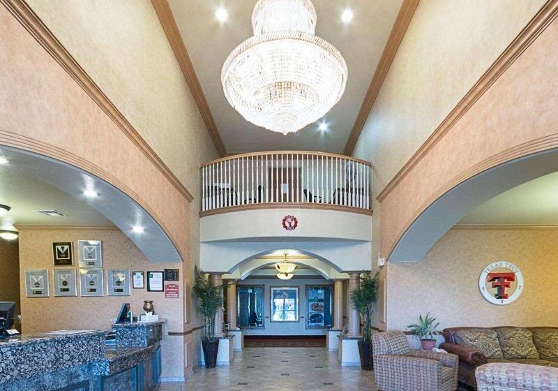 酒店 Comfort Inn & Suites