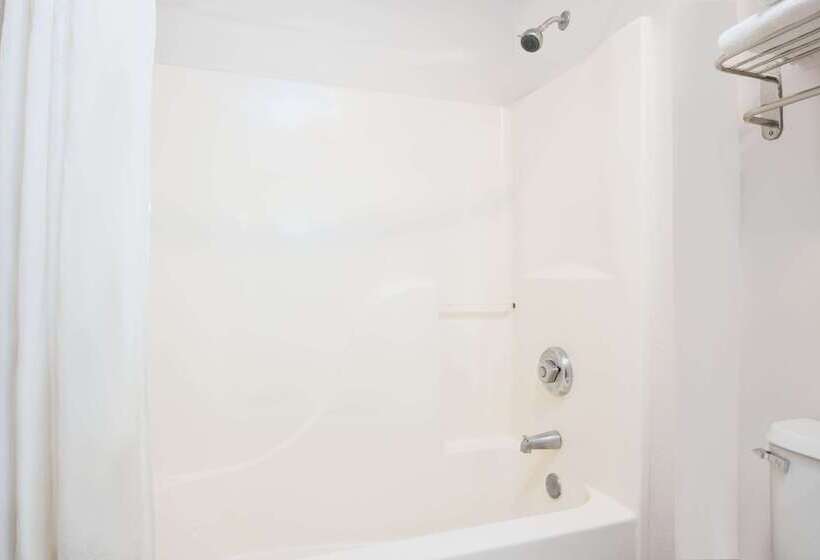 هتل Hawthorn Suites By Wyndham Albuquerque