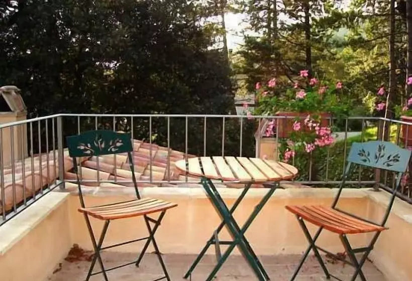Hotelli La Locanda Del Borgo