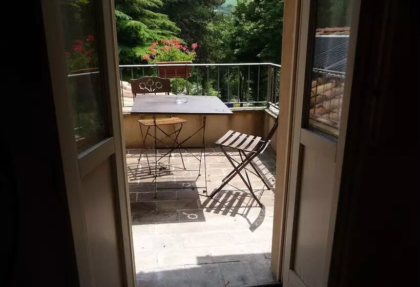 Hotelli La Locanda Del Borgo