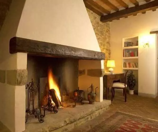 Hotelli La Locanda Del Borgo