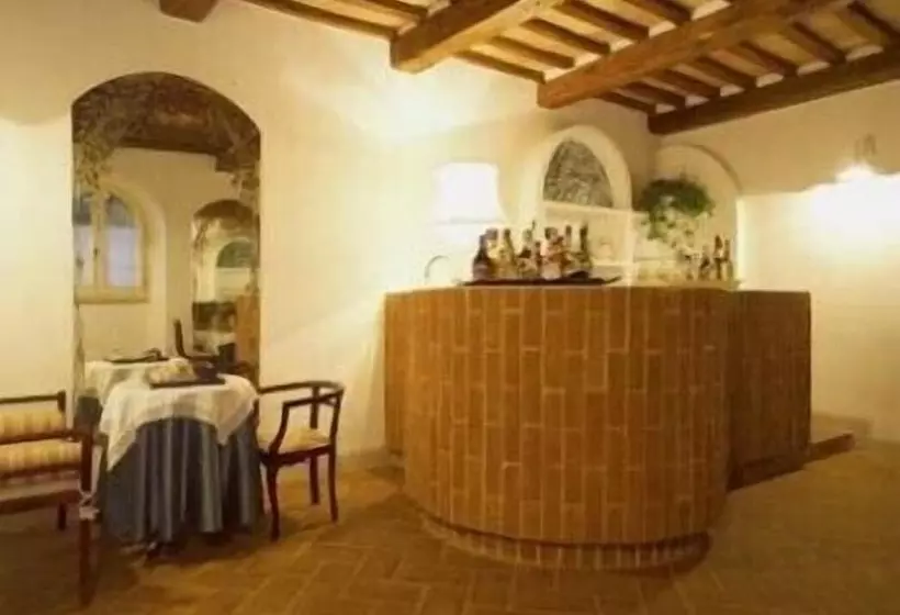 Hotelli La Locanda Del Borgo