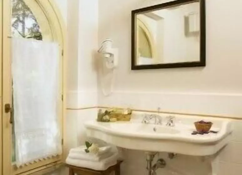 Hotelli La Locanda Del Borgo