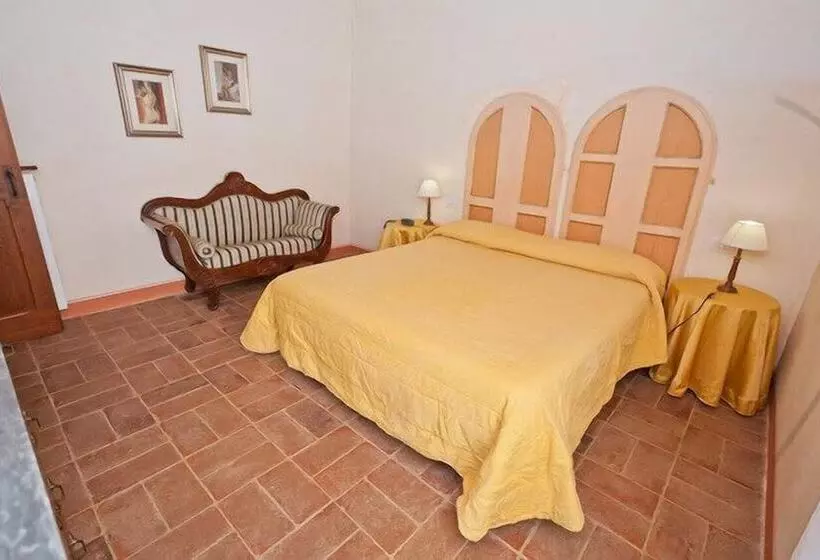 Hotelli La Locanda Del Borgo