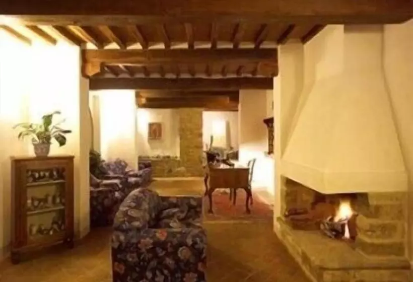 Hotelli La Locanda Del Borgo