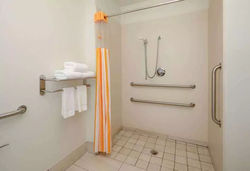 Отель La Quinta By Wyndham Atlanta Douglasville